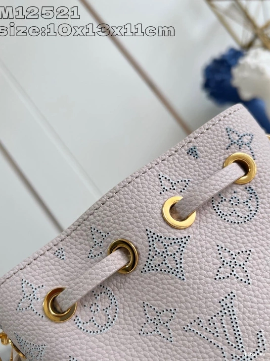 Vuitton Pico Louis Bella 0820